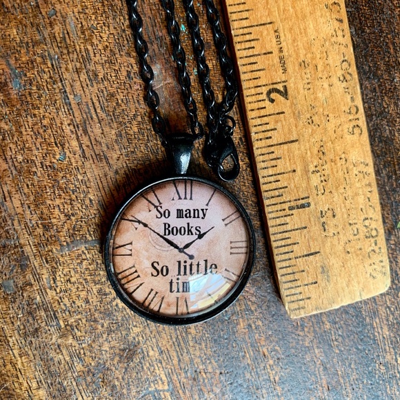 Book Pendant - So Many Books So Little Time NWOT - Picture 5 of 5